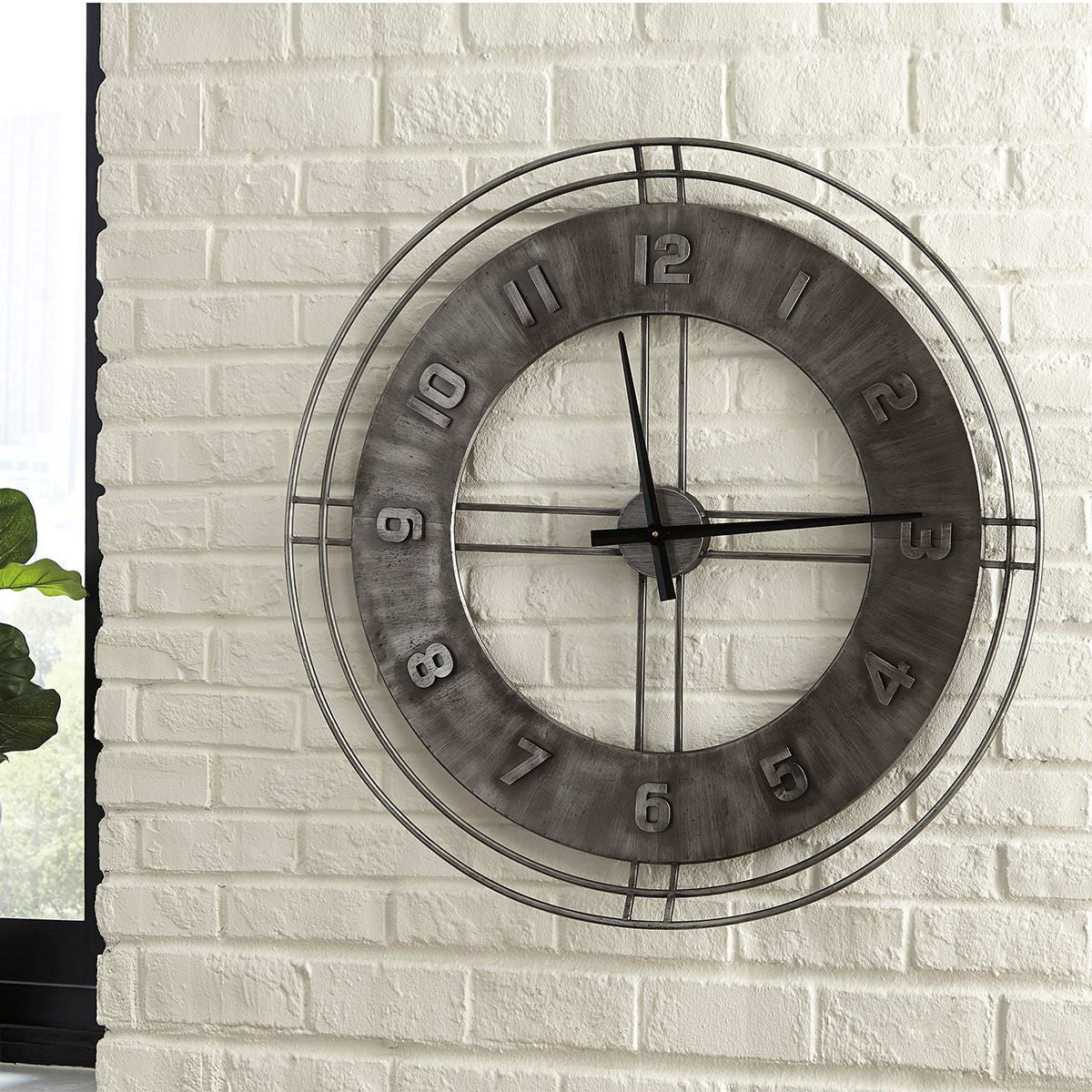 Ana Sofia Metal Wall Clock