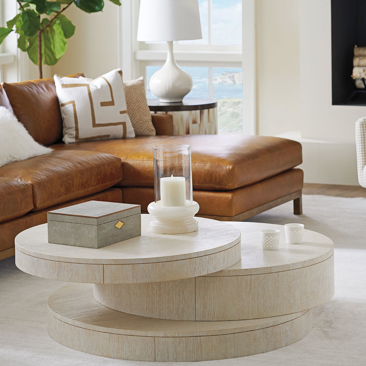 VENTANA ROUND COCKTAIL TABLE