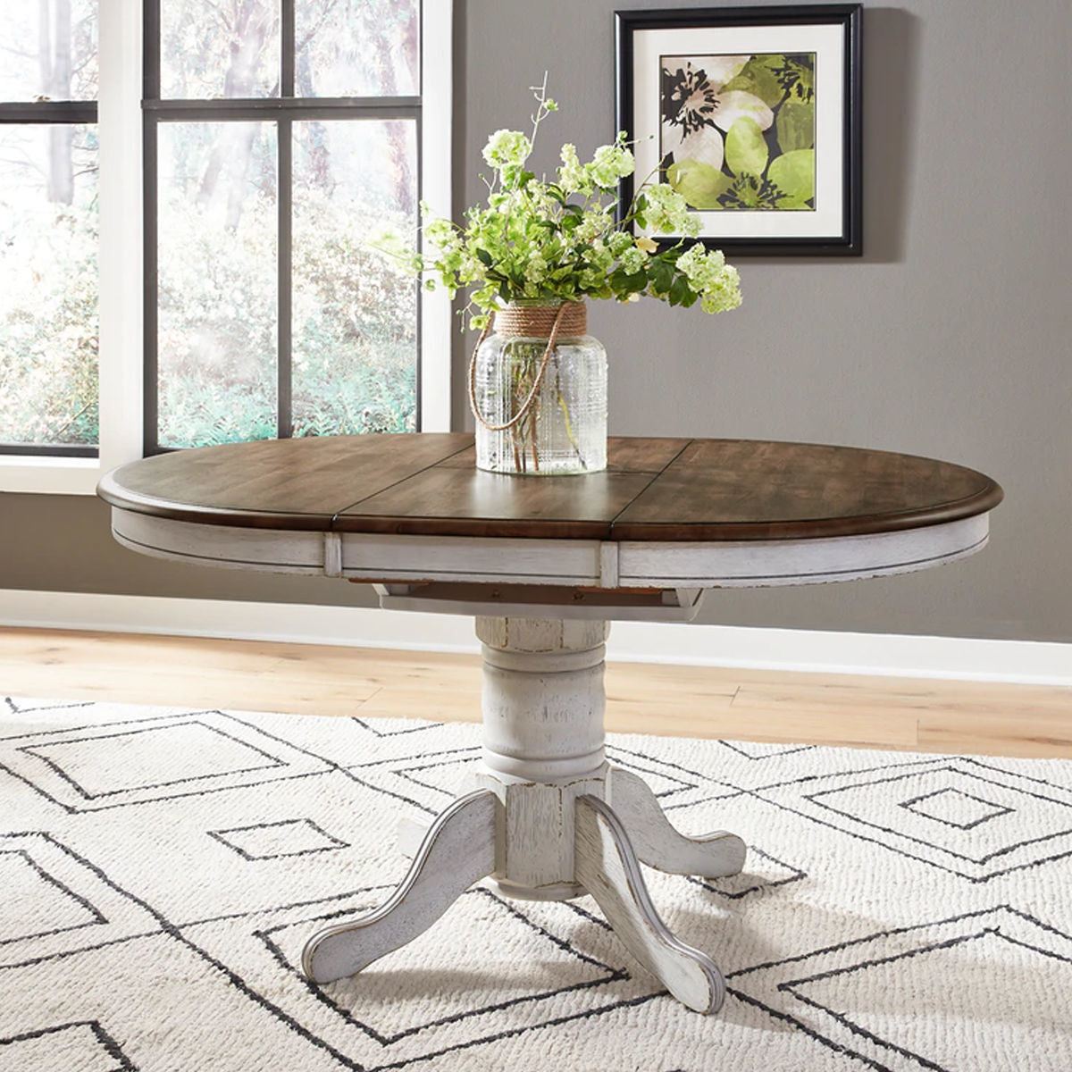 SOUTHERN CHARM DINING TABLE