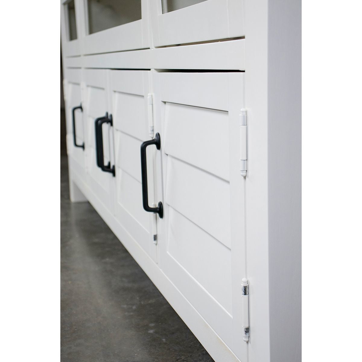 CORA ENTERTAINMENT CONSOLE