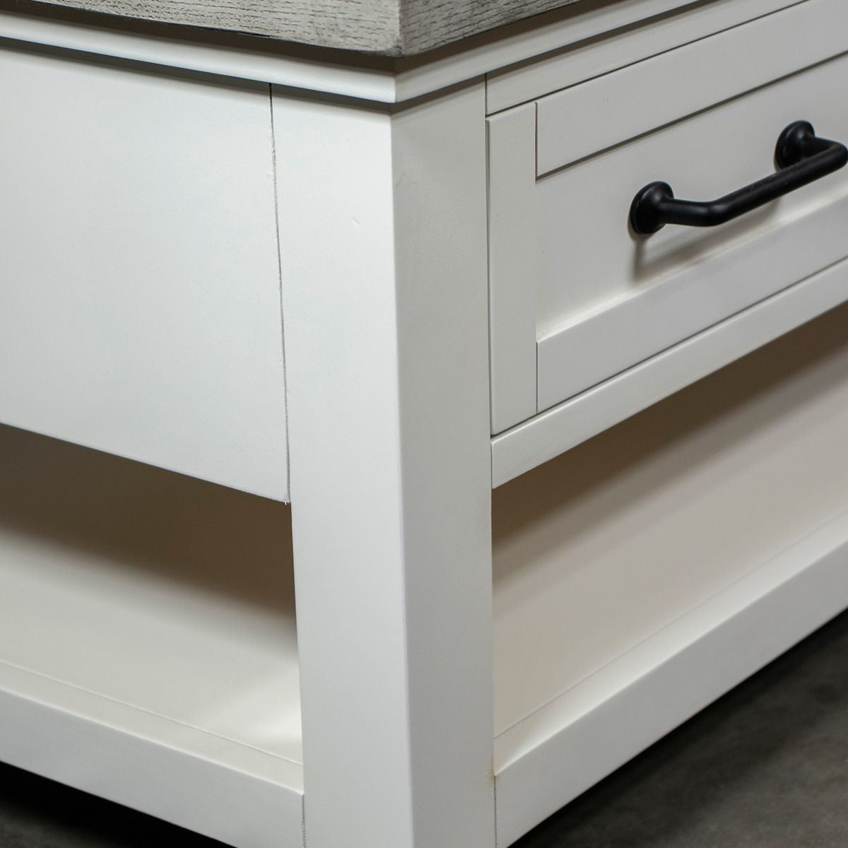 CORA SMALL COCKTAIL TABLE