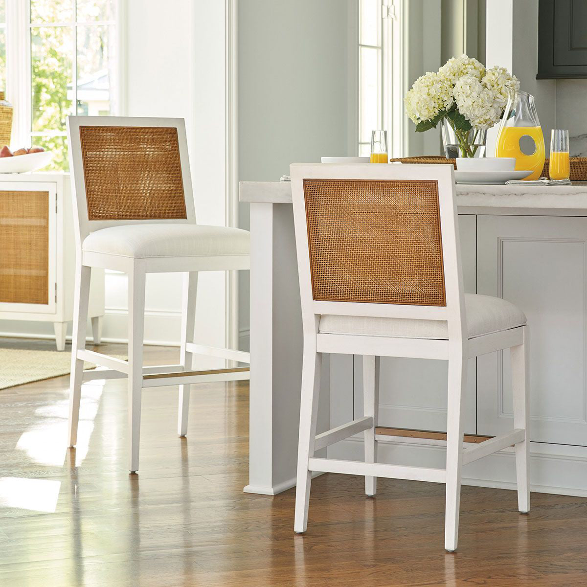 CLEO COUNTER STOOL (WHITE)