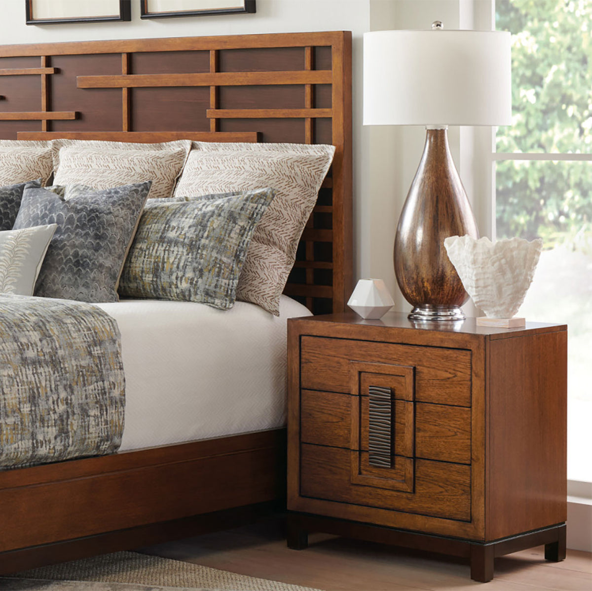 Isabela Nightstand