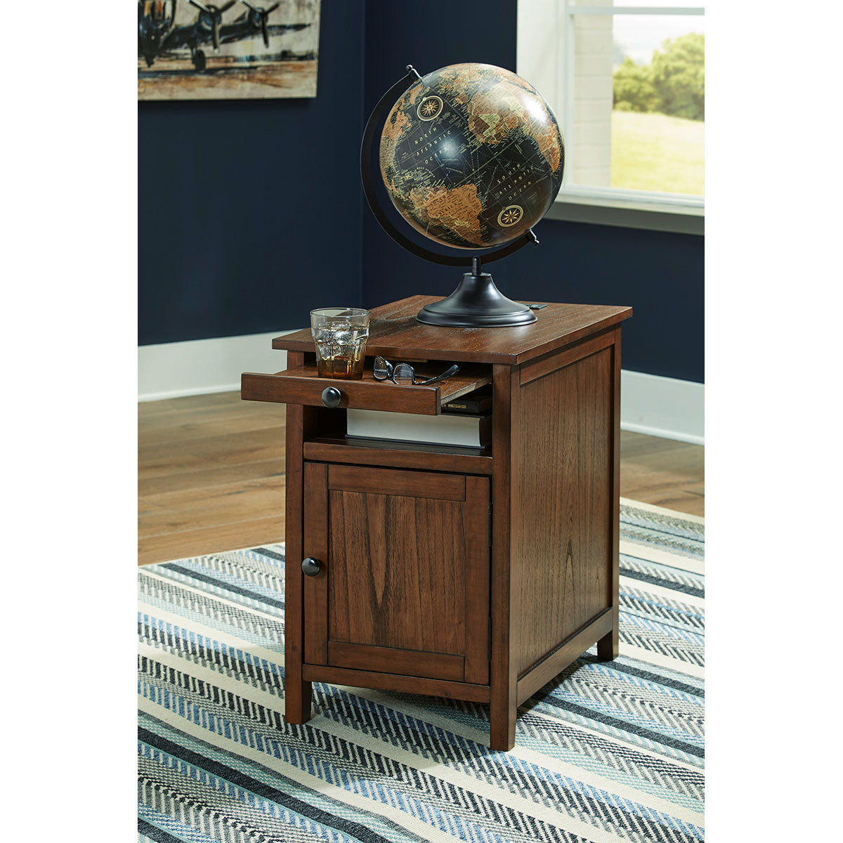 ISLANDER BRN CHAIRSIDE TABLE