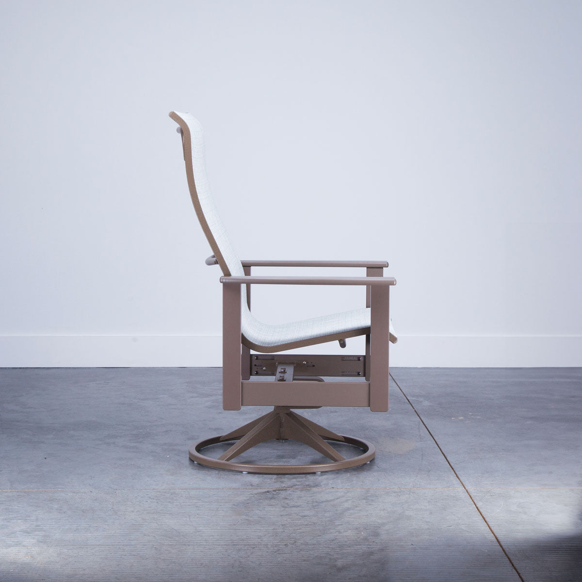 LEEWARD SLING SUPREME SWIVEL ROCKER