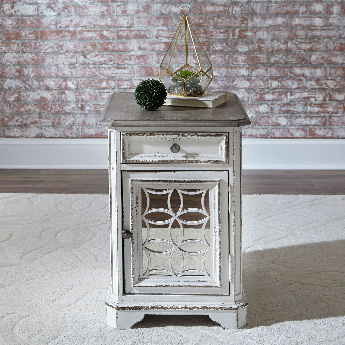 OLYMPIA CHAIRSIDE TABLE