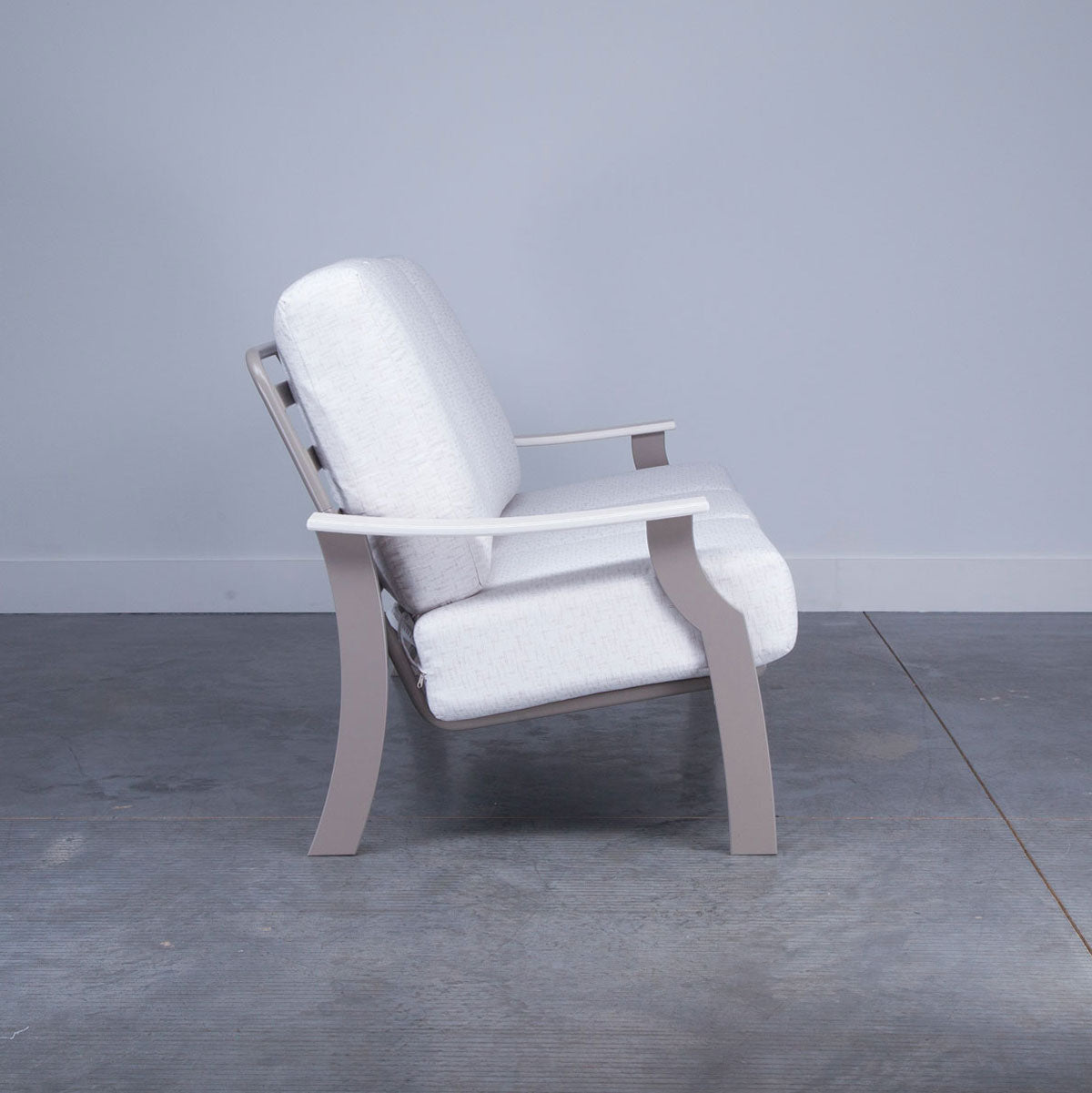 ST. CATHERINE CUSH SOFA