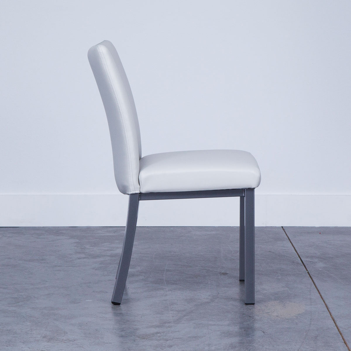 BISCARO CHAIR