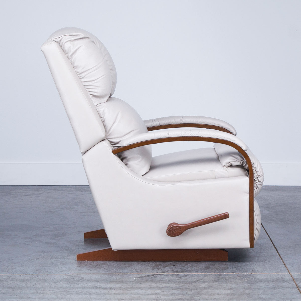 HARBOR TOWN ROCKER RECLINER