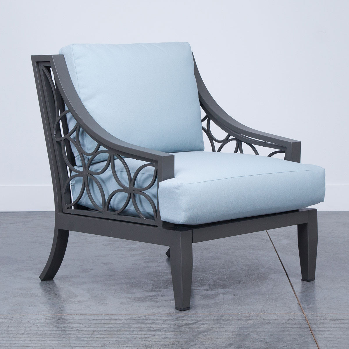 NANTUCKET ROSETTE CHAIR