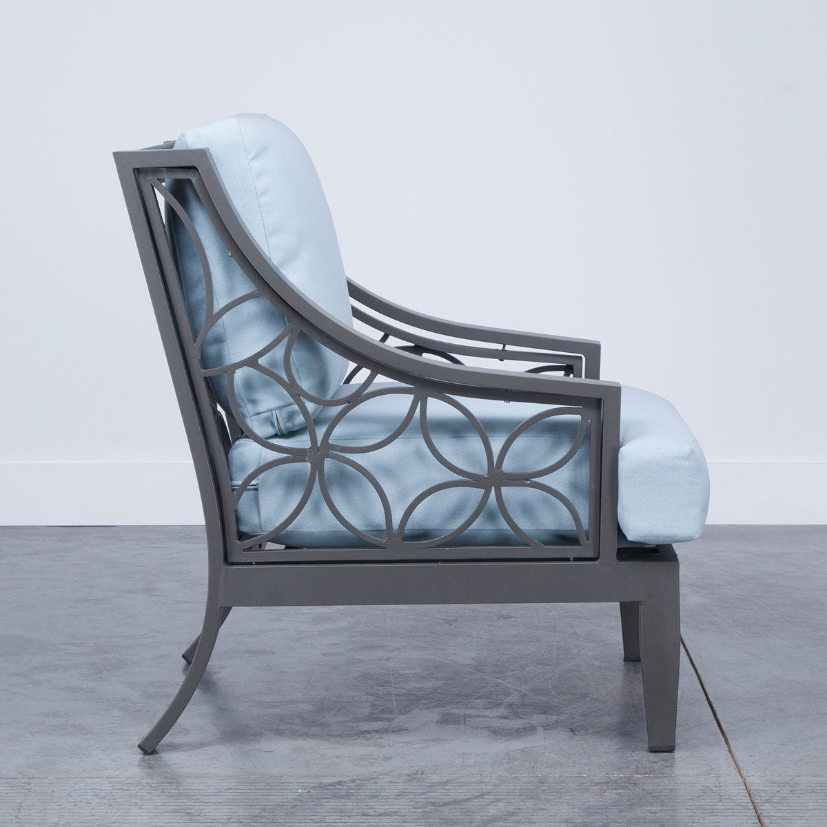 NANTUCKET ROSETTE CHAIR