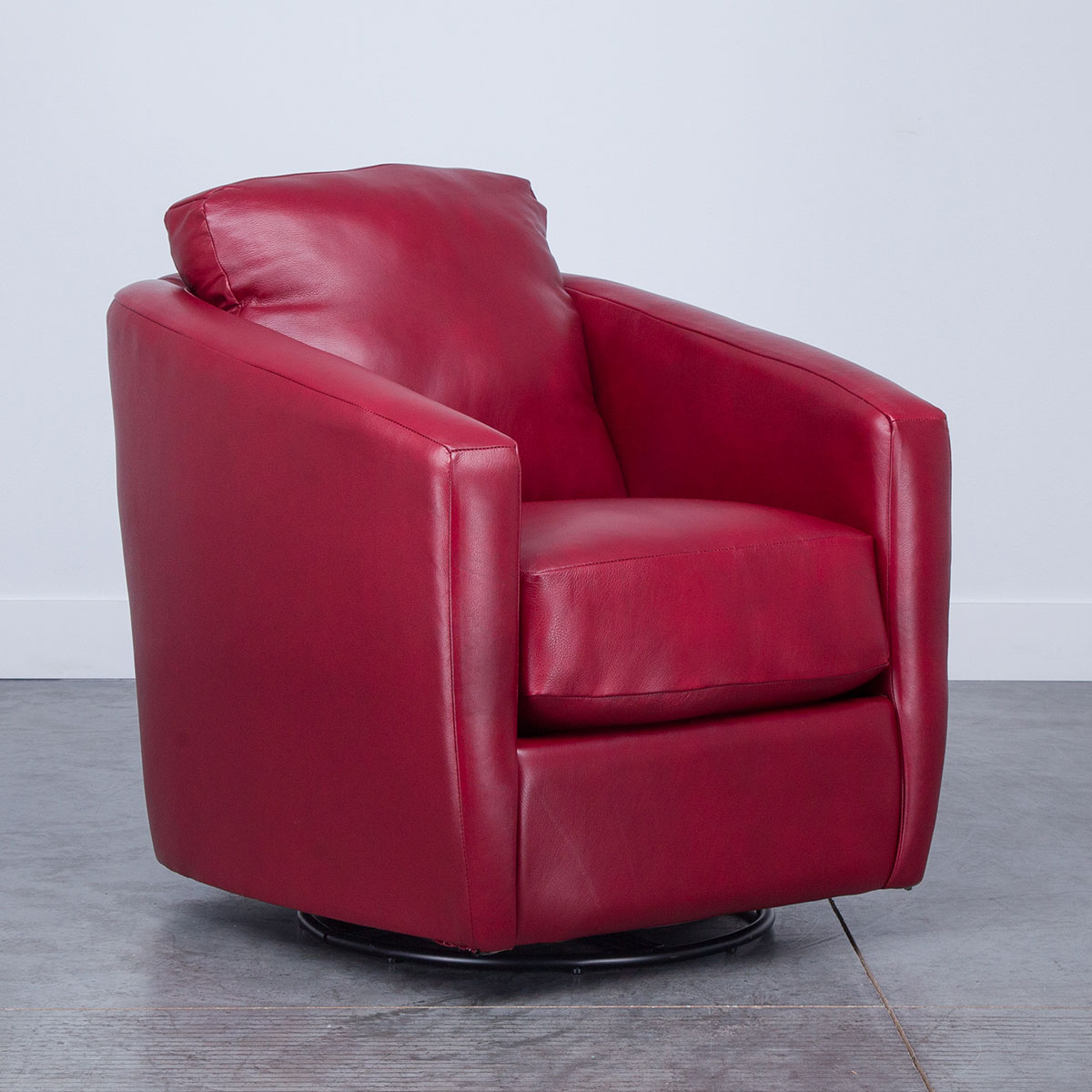 DAISY SWIVEL CHAIR