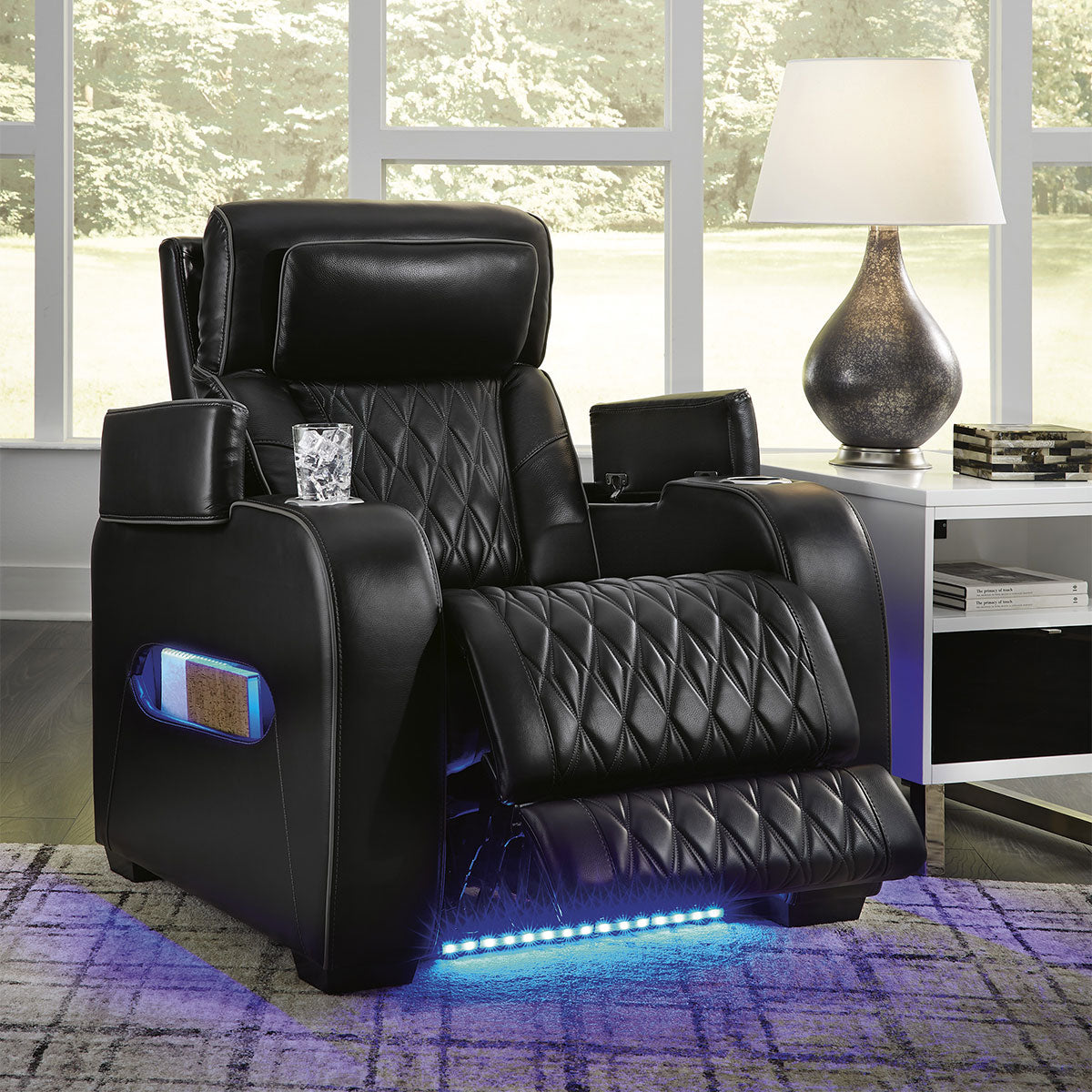 OPTIMUS BLACK RECLINER W/POWER HEADREST