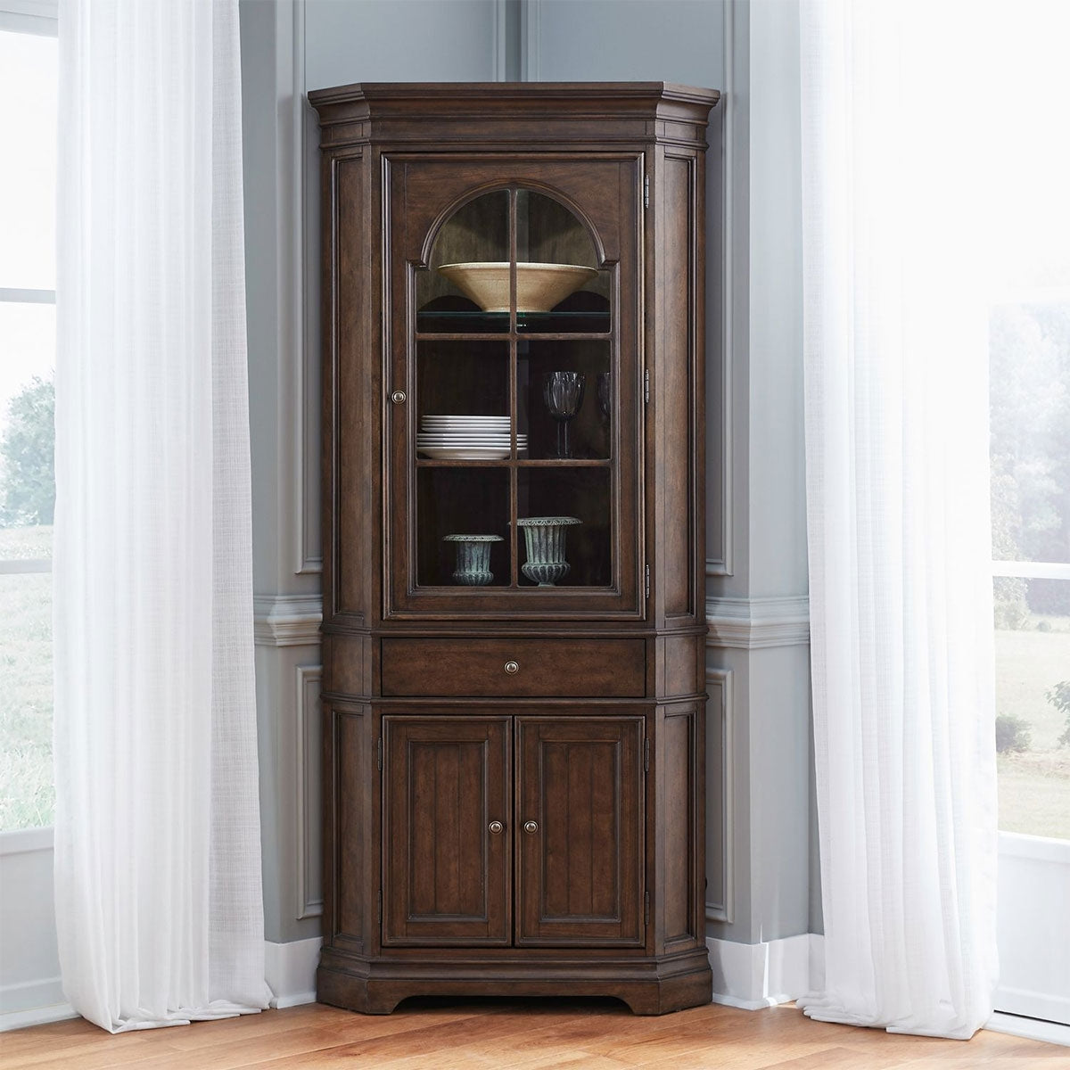 ARDEN RD CORNER CABINET