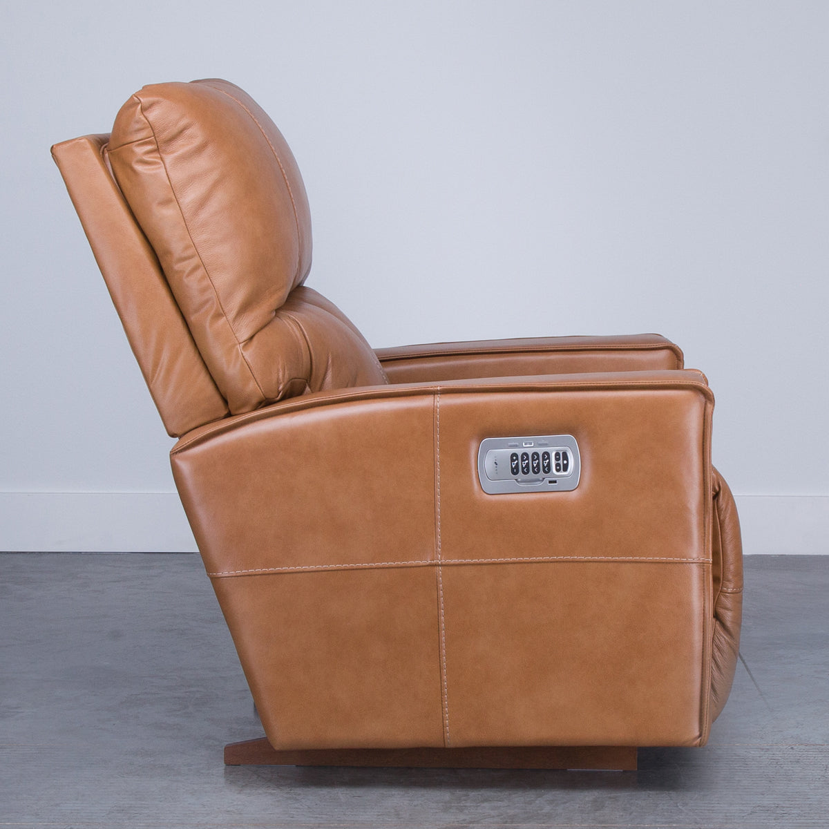 MADDOX RECLINER W/PHR/LUMBAR