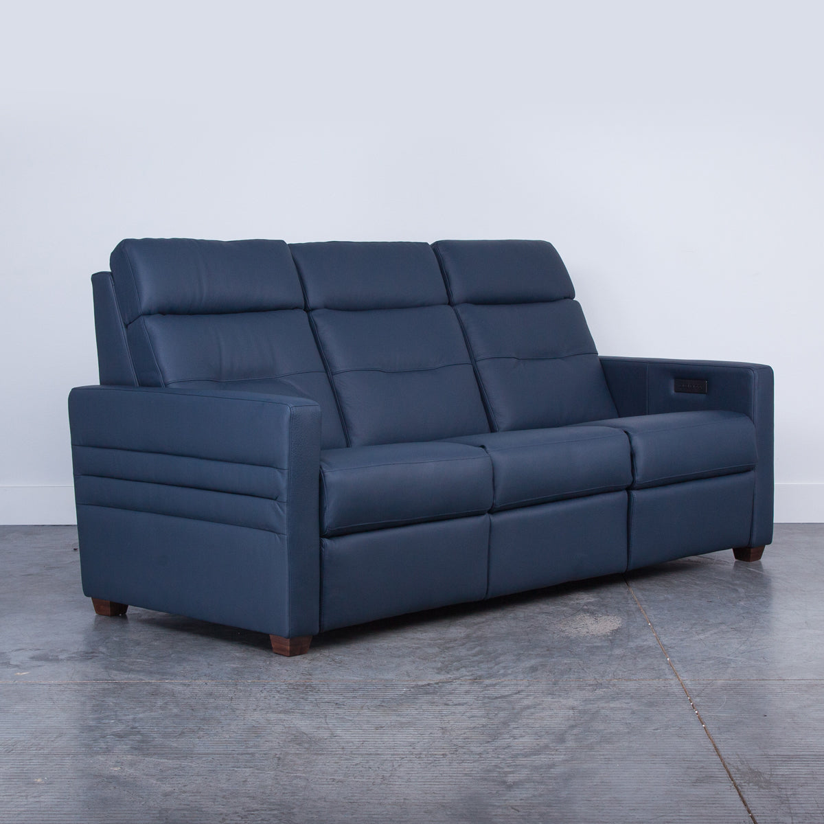 REECE SOFA W/PHR/LUM/MASS/HEAT