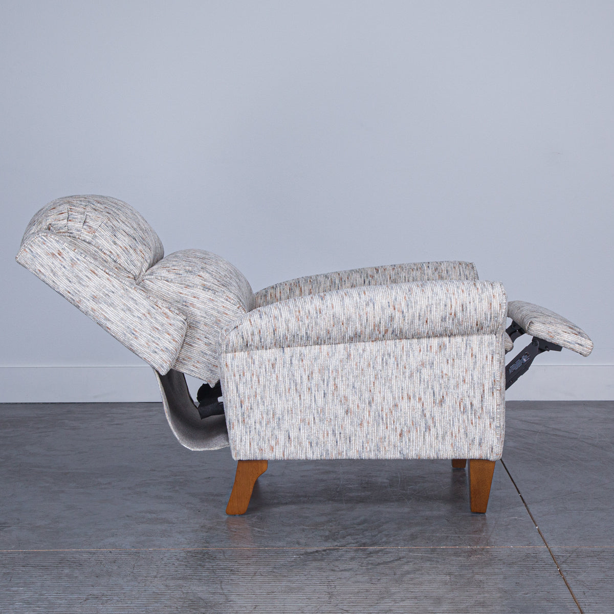 KENZIE MOTION CHAIR W/FRAME KIT