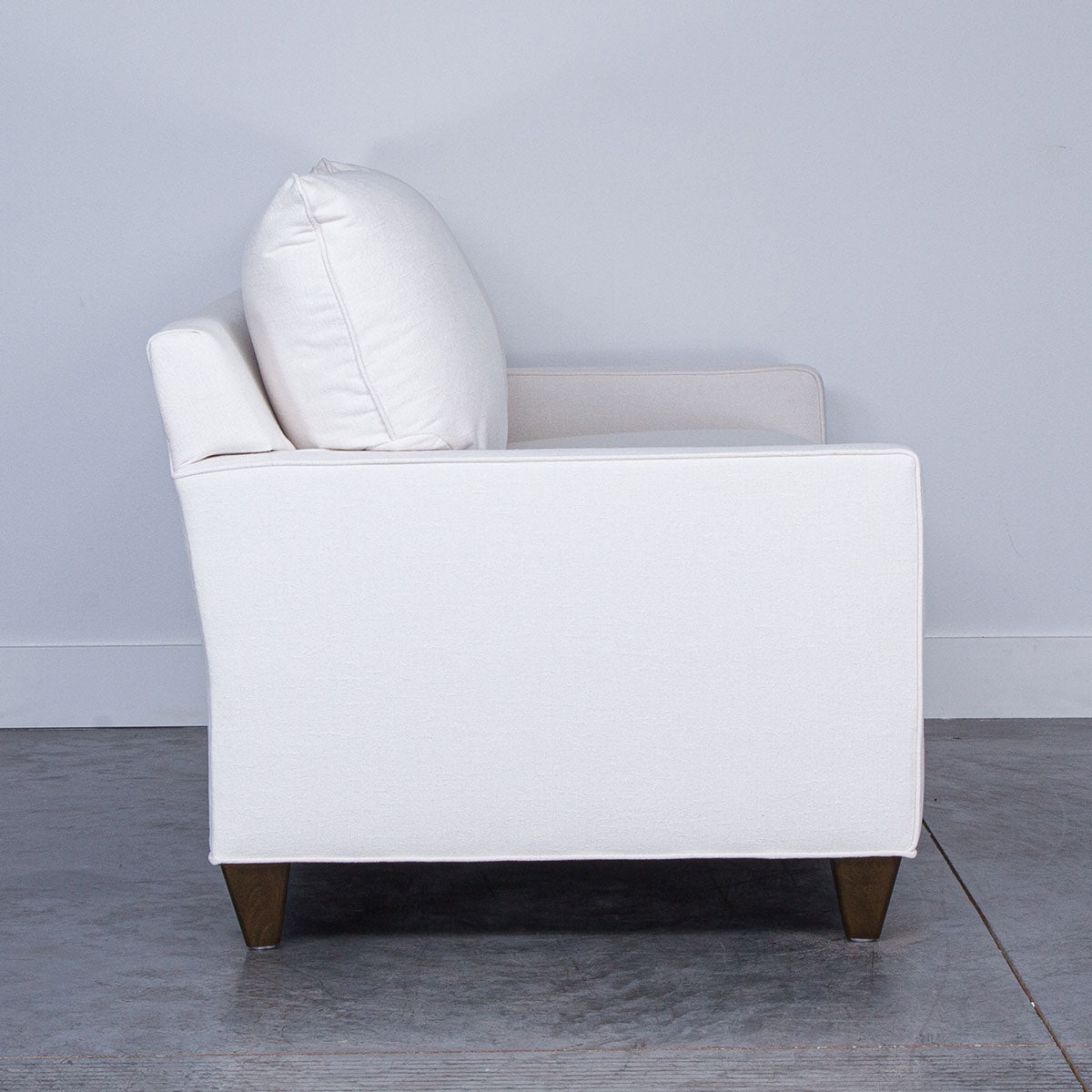 CUSTOM FULL STUDIO 2/2 SOFA