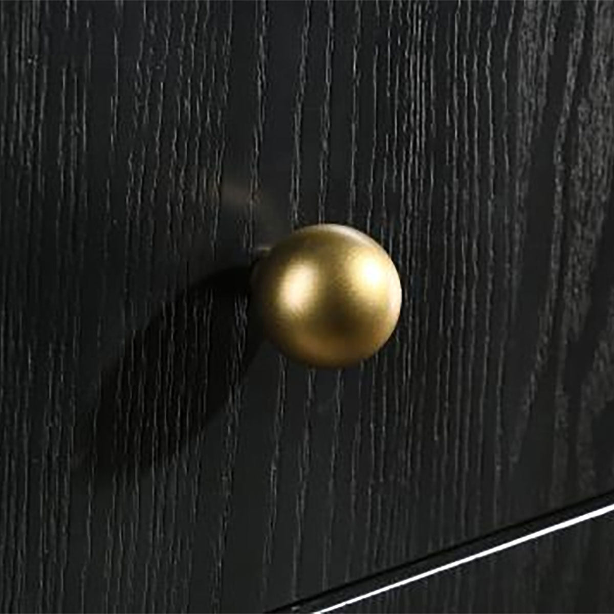 ARINI BLACK CHEST