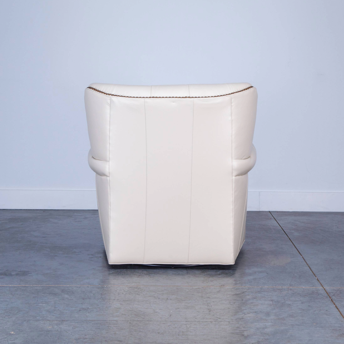 IVIS SWIVEL CHAIR