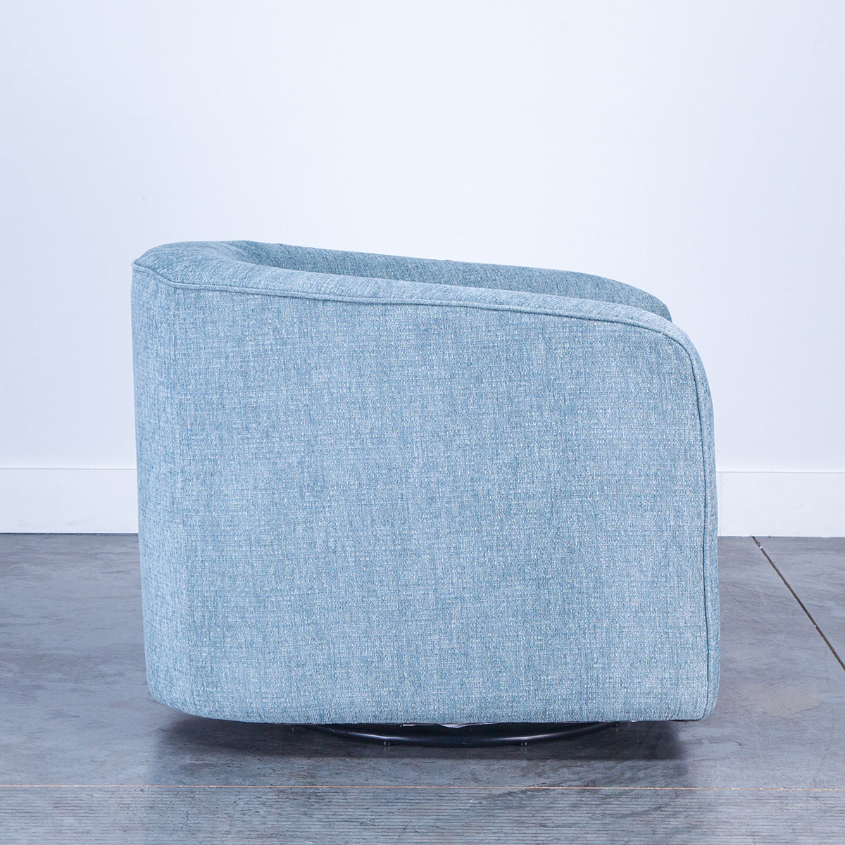 BANKS SWIVEL GLIDER CHAIR