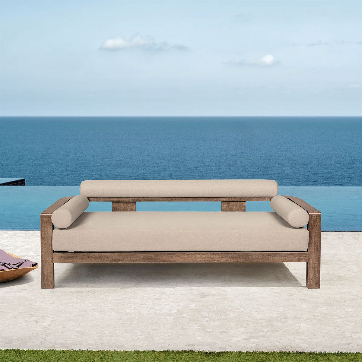 RELIC OUTDOOR SOFA