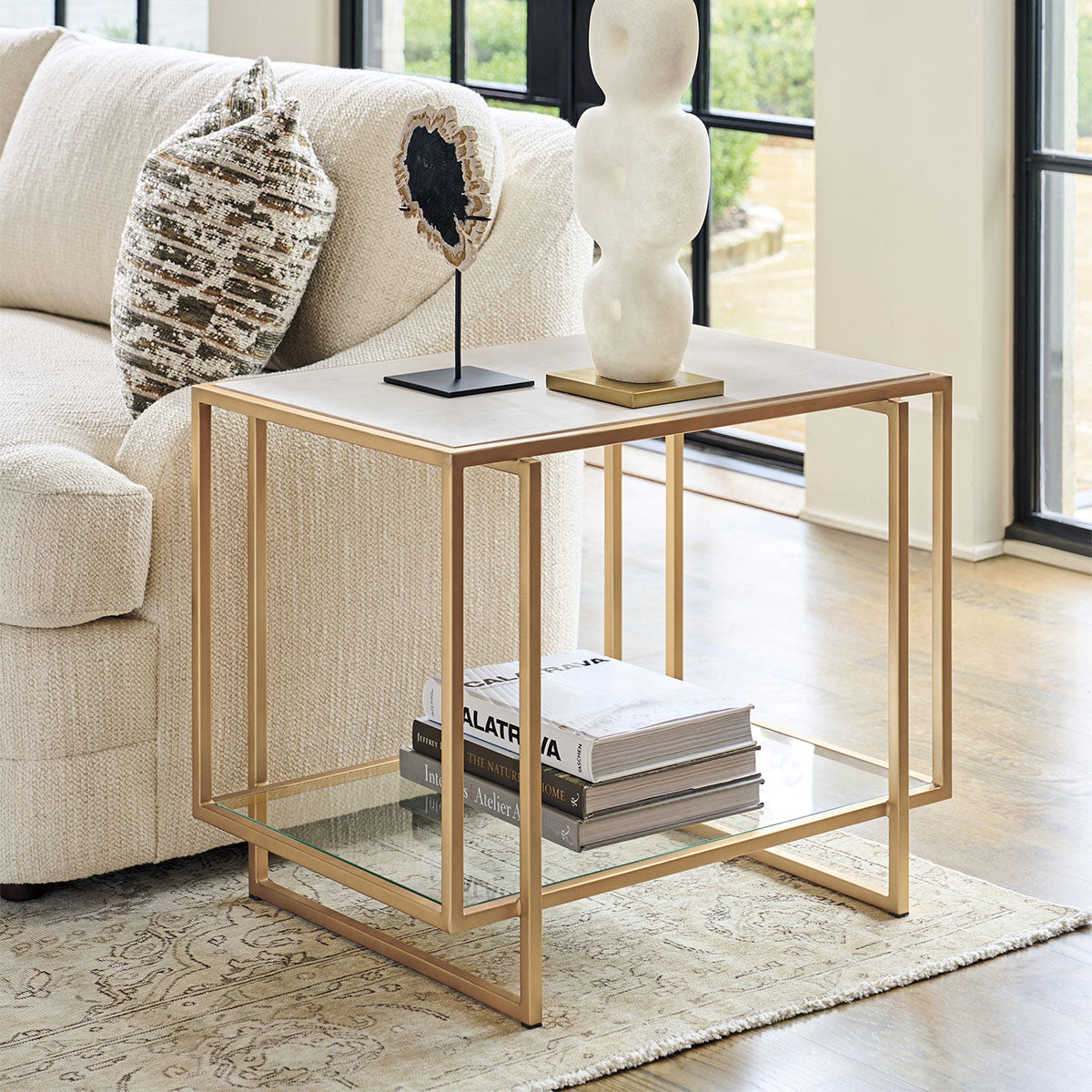 PINNACLE END TABLE