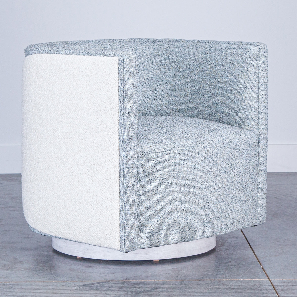 INGRID SWIVEL CHAIR
