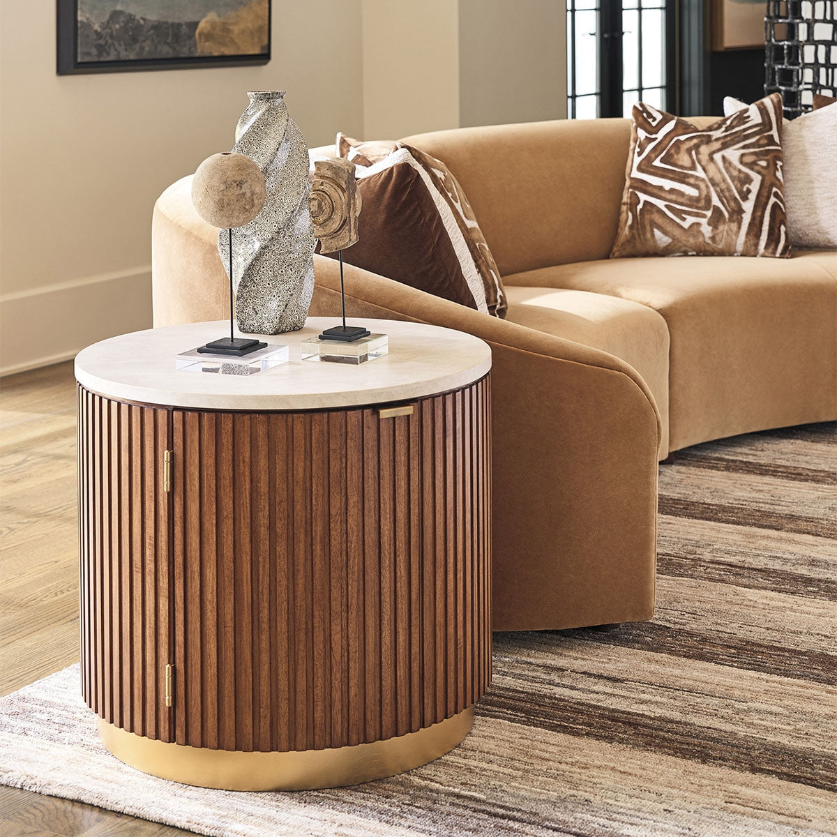 AVENIDA ROUND END TABLE