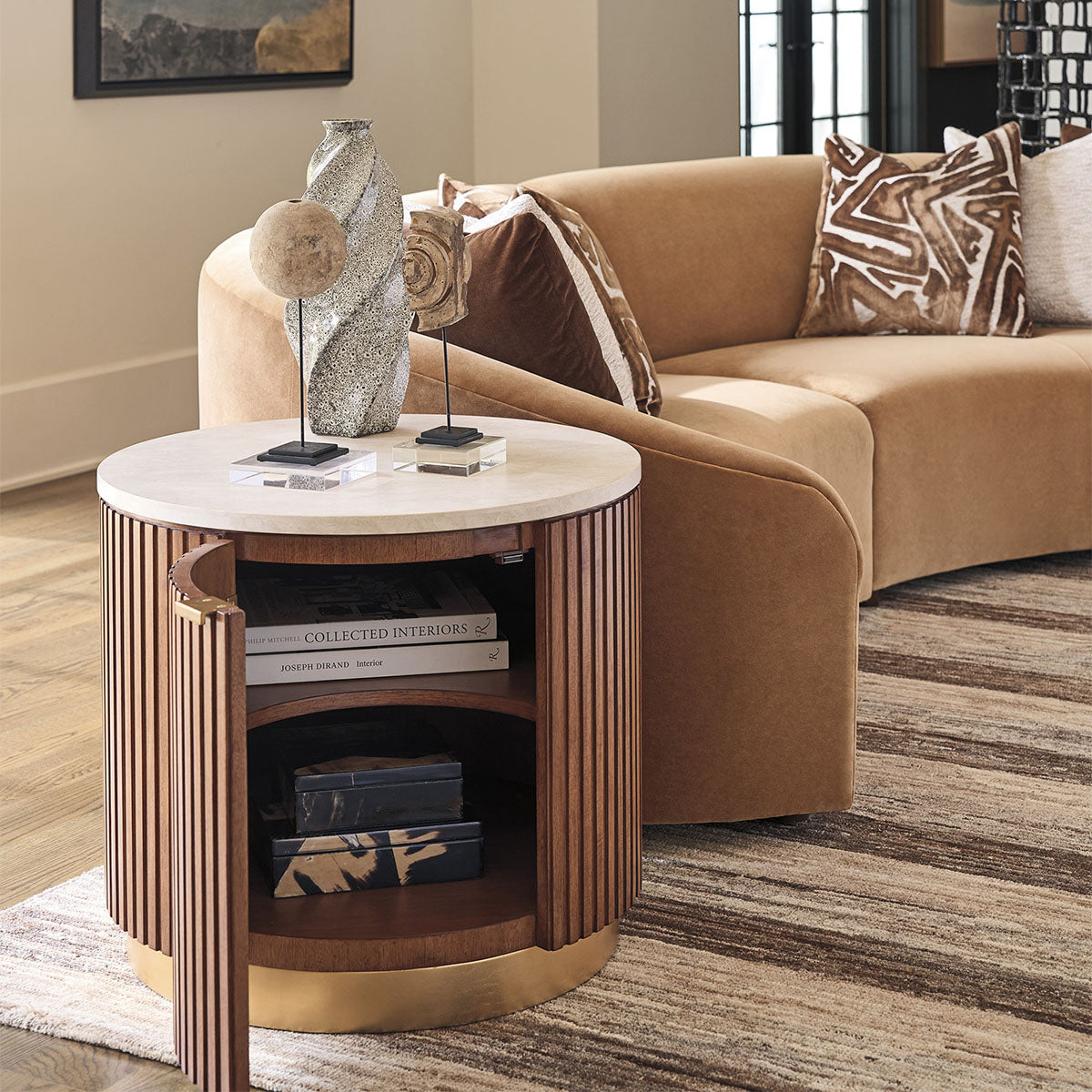 AVENIDA ROUND END TABLE