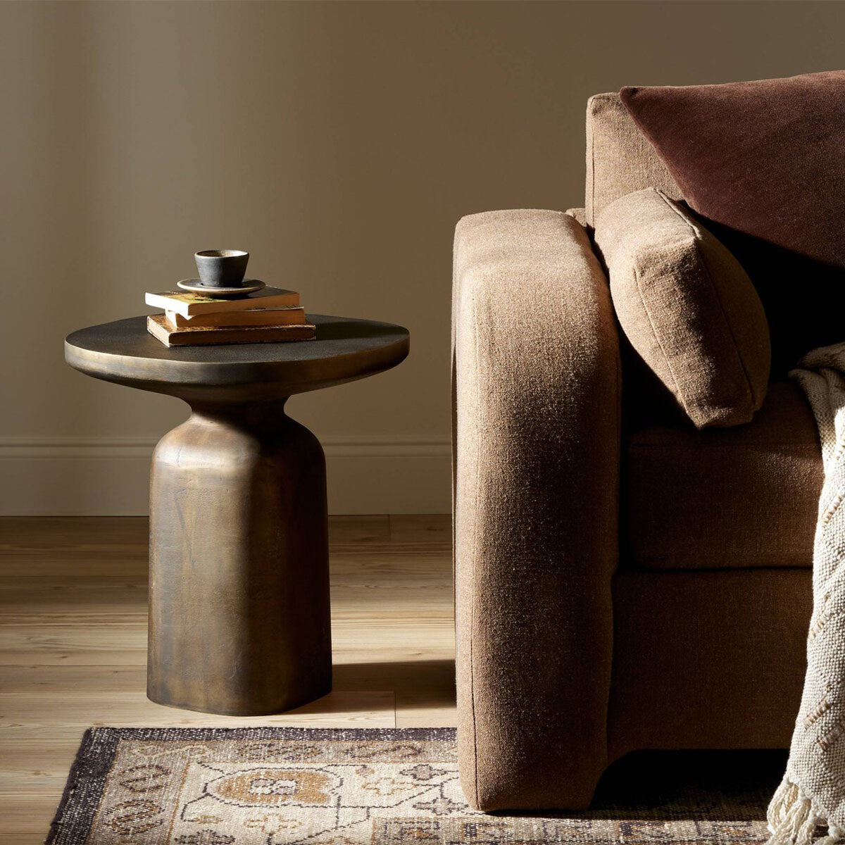ODESSA END TABLE IN AGED BRASS