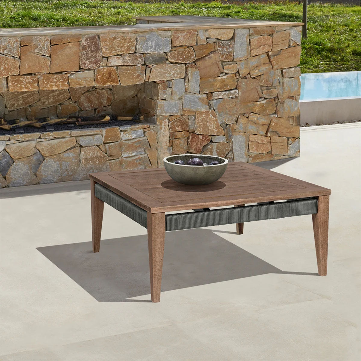 ORBIT OUTDOOR COFFEE TABLE