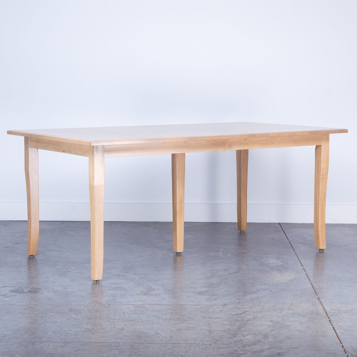 MAPLE 42X72 RECT DIN W/6 CHRS