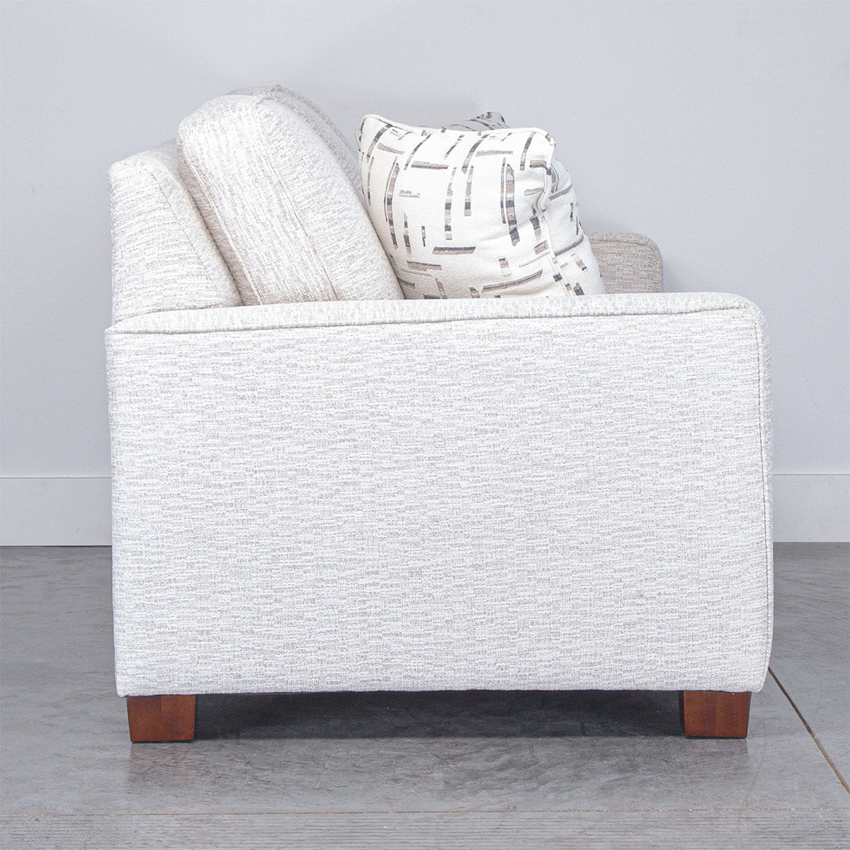NOLA APARTMENT SOFA W/ FRAME KIT