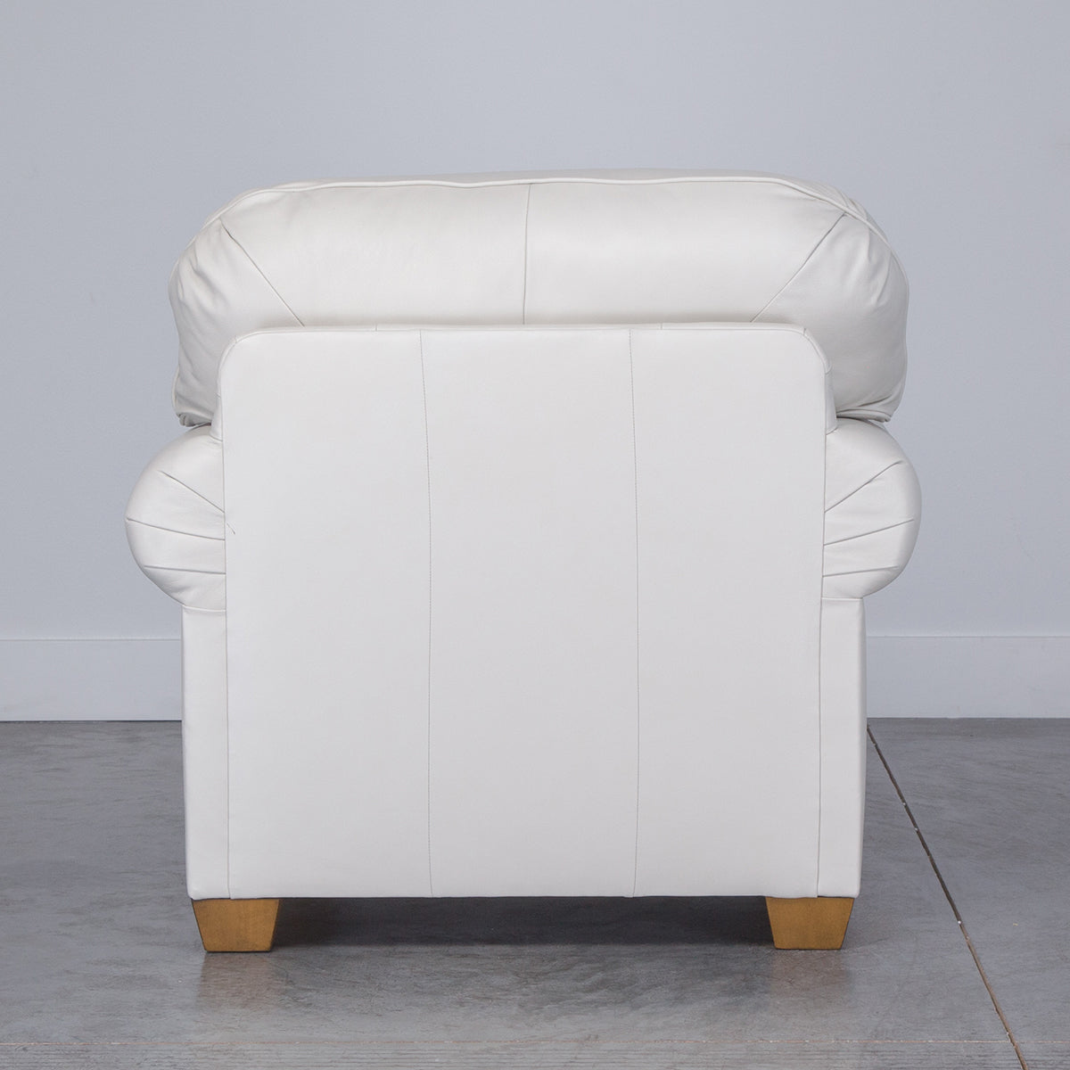 THORNTON LEATHER CHAIR