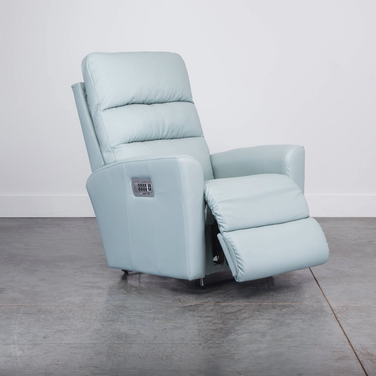LIAM WALL RECL W/POWER HEADREST /LUMBAR
