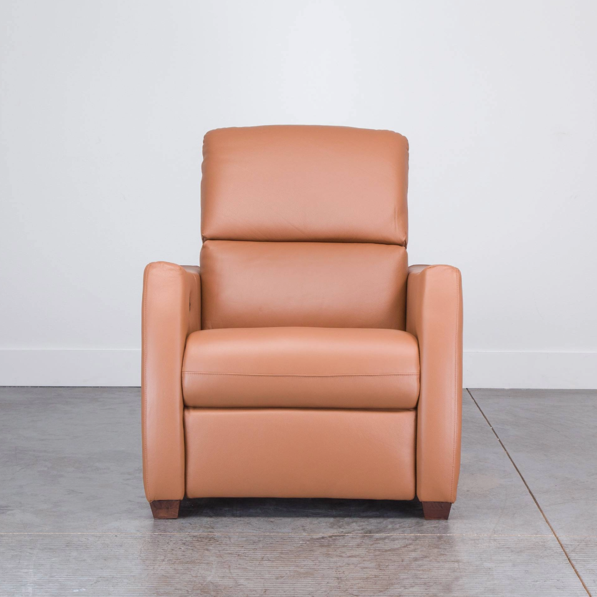LUNA WALL RECLINER