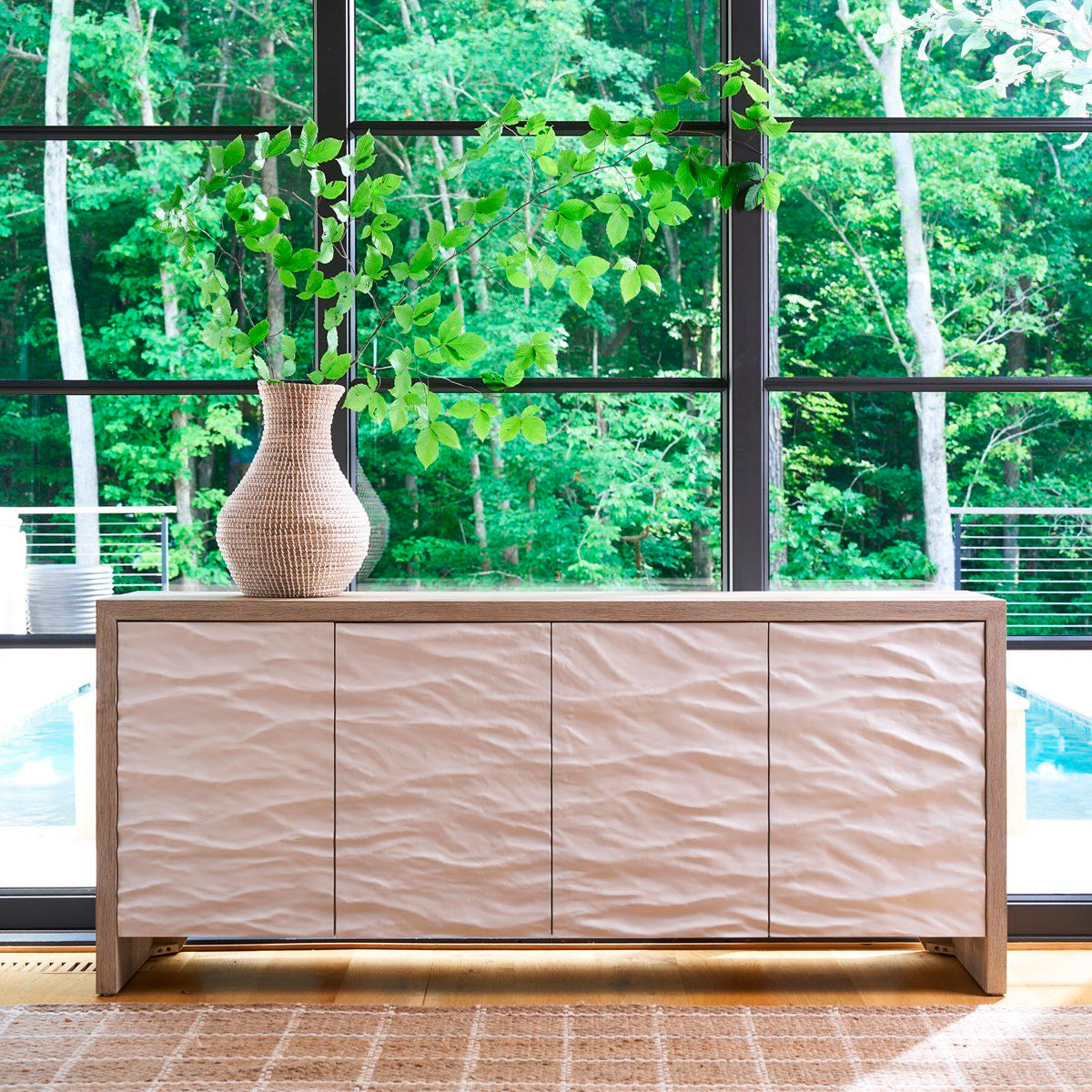 OASIS CREDENZA