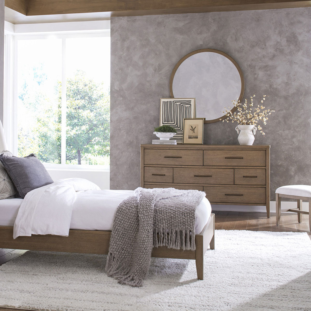 Olivia Round Mirror