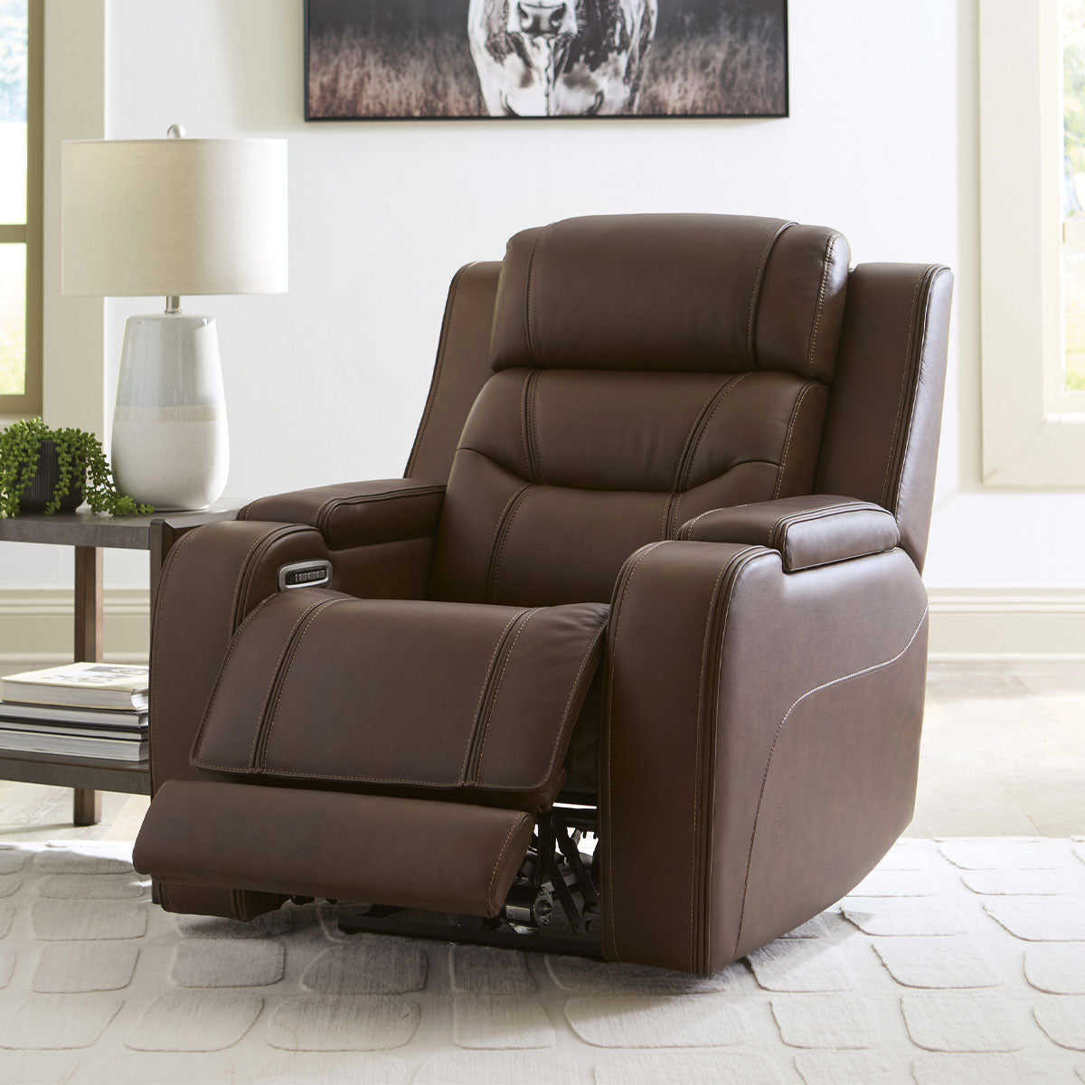 KNIGHTINGTON RECLINER W/ AUDIO IN BROWN