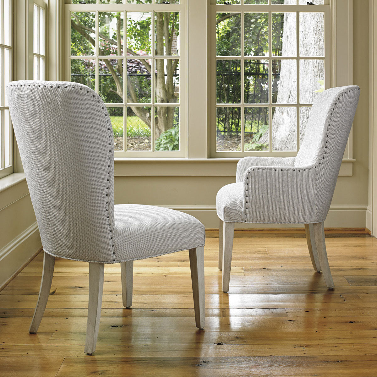 BAXTER UPH ARM CHAIR