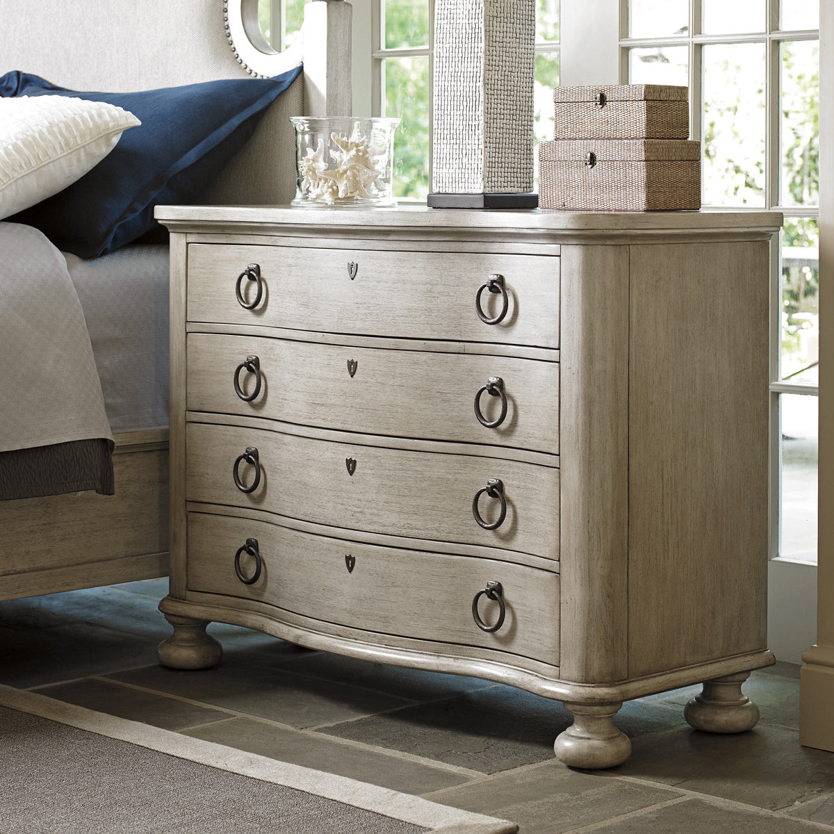 BRIDGEPORT BACHELOR'S CHEST