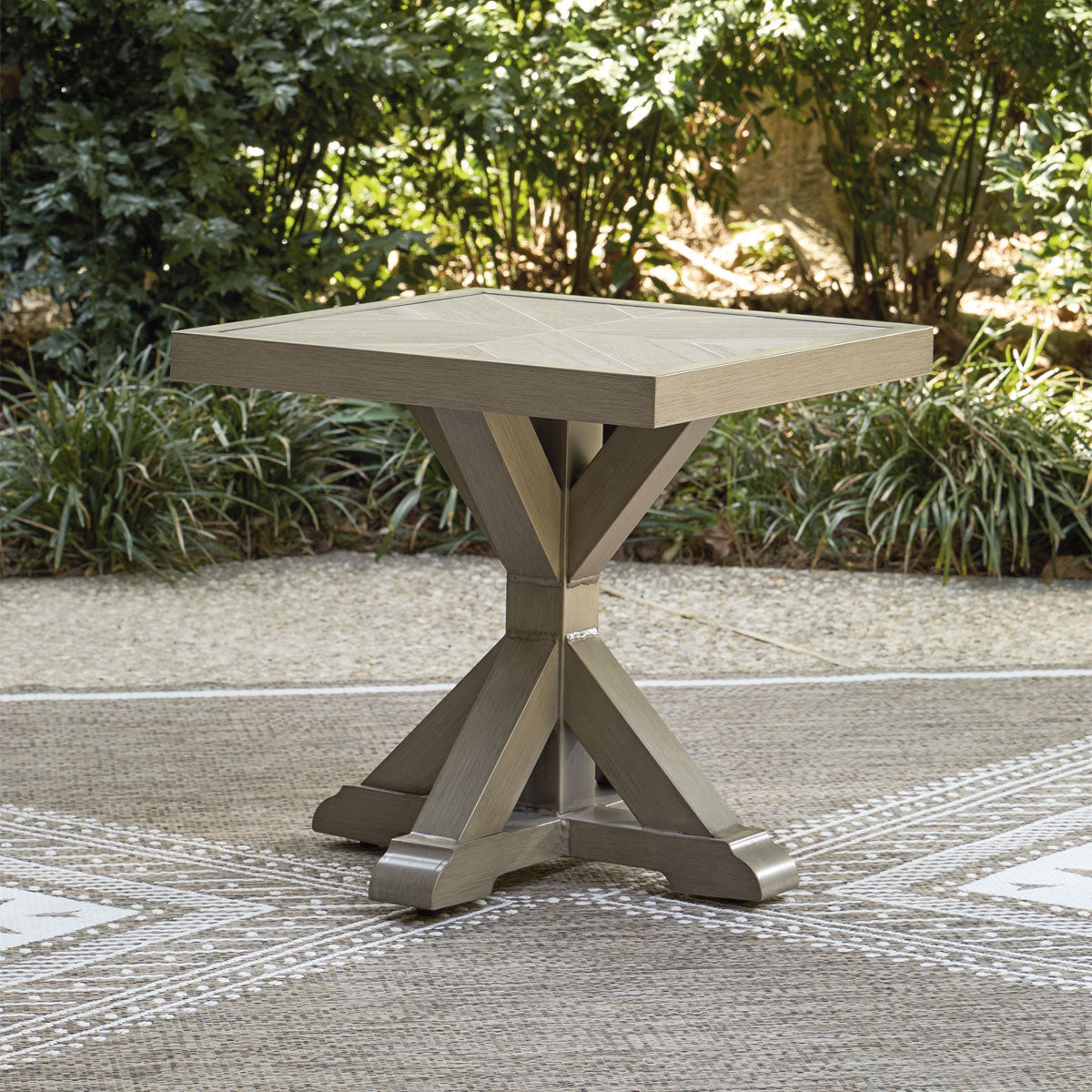 LAGUNA HEIGHTS END TABLE