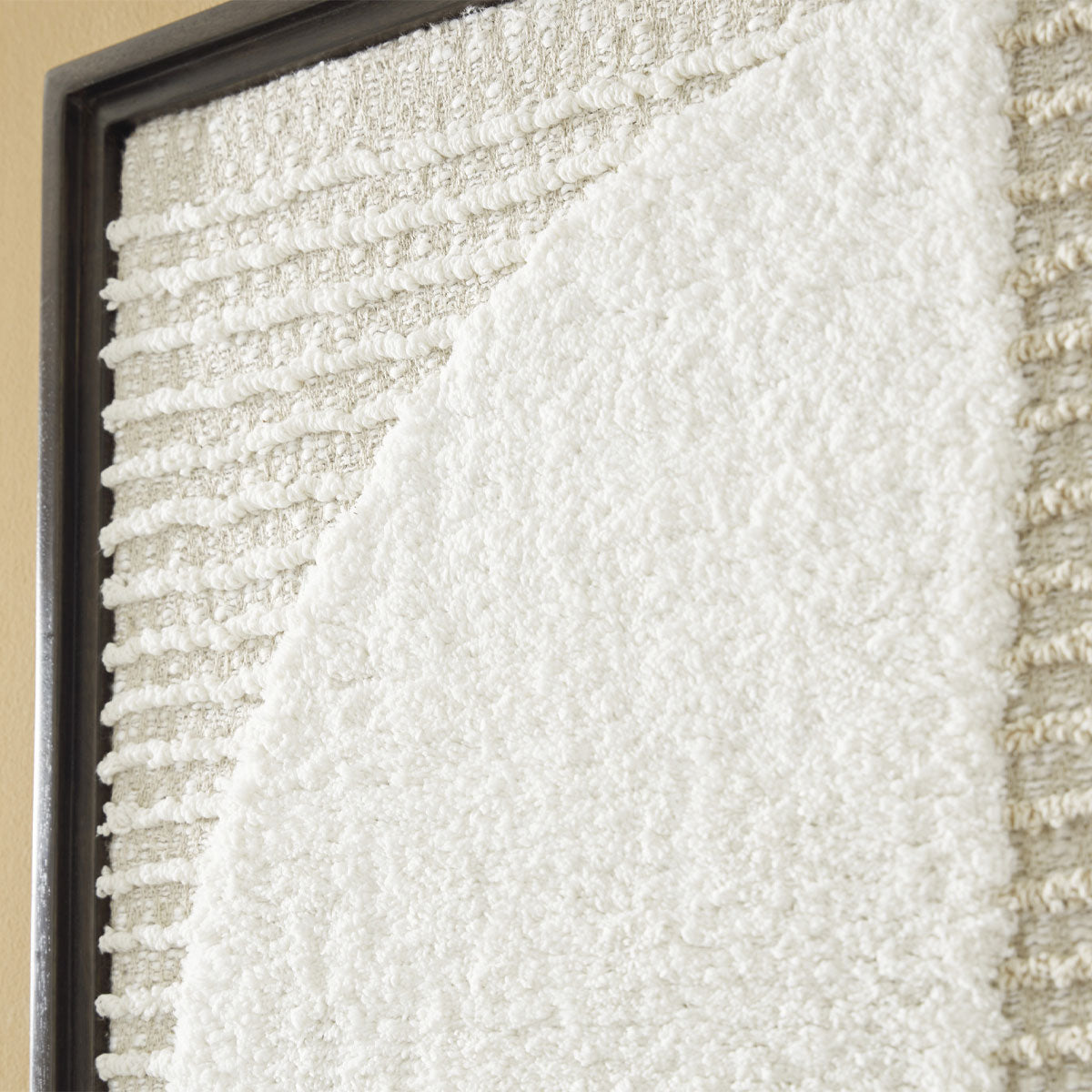 BACHARD TAN/WHT WALL ART