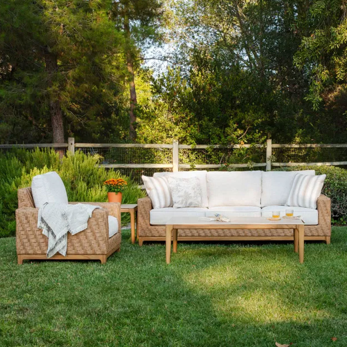CATALINA COFFEE TABLE