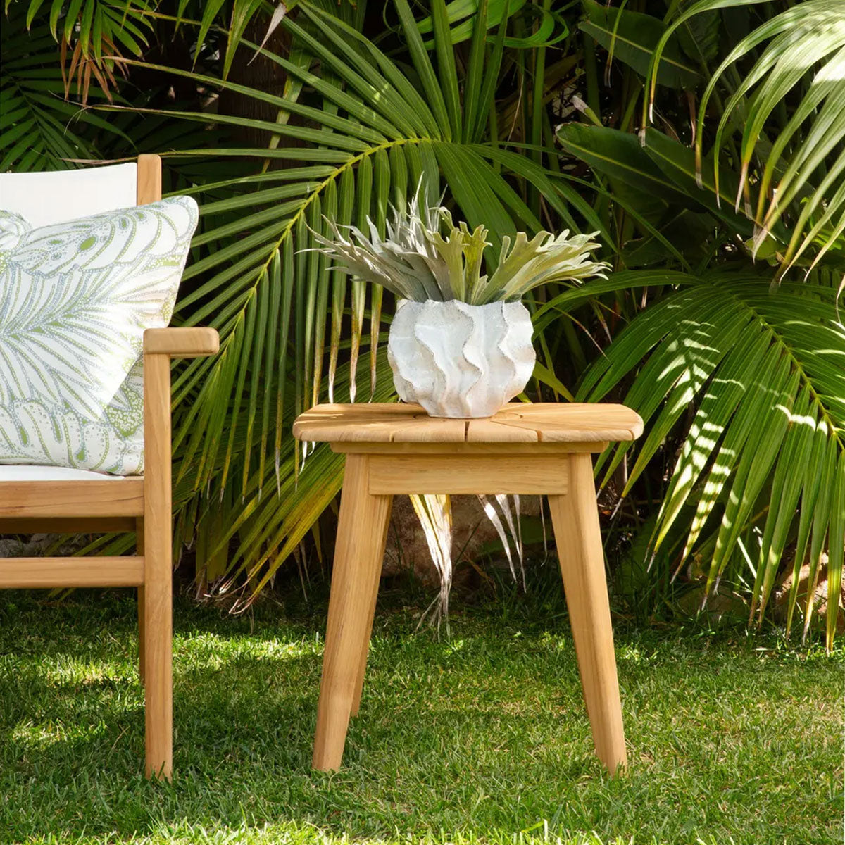 HARBOR END TABLE