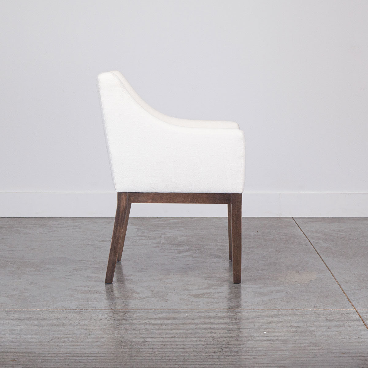 HOLT MAPLE UPH ARM CHAIR