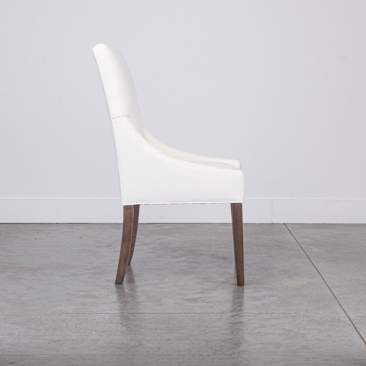 ALICE MAPLE SLOPE ARM UPH CHR