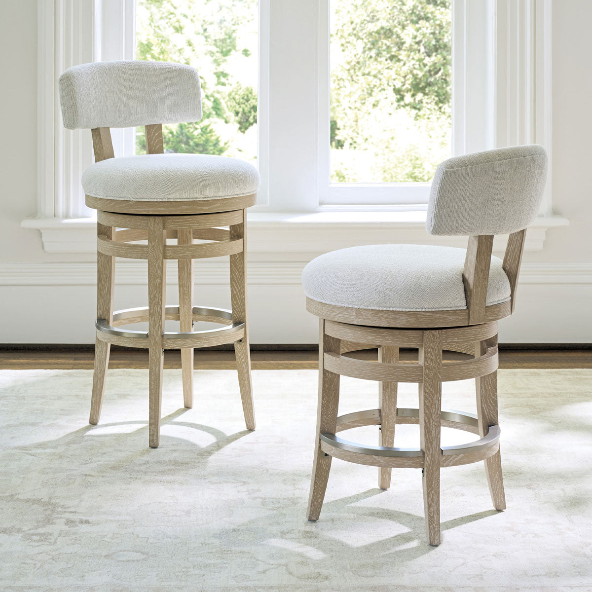HYANNIS CNT STOOL