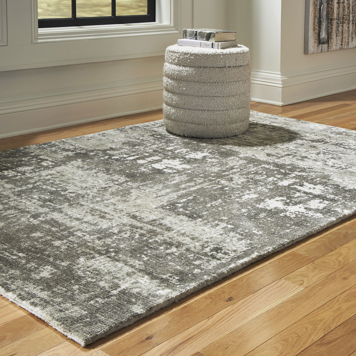 VALMONTIC LARGE 8X10 RUG